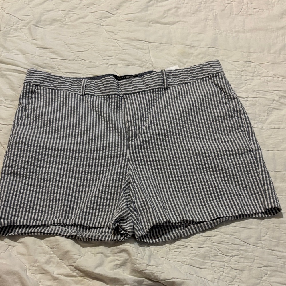 Striped Grey and White Women's Seersucker Shorts‎